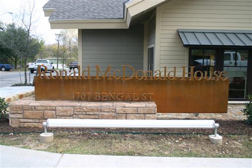 Ronald McDonald Houses Share the Love.