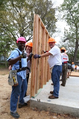 volunteers building.JPG